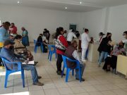 Atempan: ejemplo de orden y apoyo durante el proceso de vacunación a adultos mayores