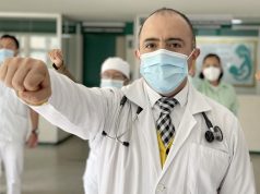 Médico urgenciólogo del IMSS en Puebla regresa a salvar vidas tras 12 días intubado por Coronavirus
