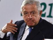 AMLO anuncia los «Tianguis del Bienestar» para vender en zonas pobres ropa y calzado decomisados