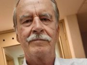 Fox critica a AMLO por donar vacunas contra covid-19: «aguas, parece que llegó la tercera ola»