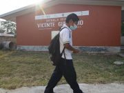 AMLO pide preparar escuelas para el regreso a clases en agosto