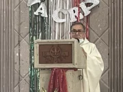 Sacerdote propone matar a mujeres que abortan; lo acusan de apología del feminicidio (VIDEO)