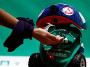 Feministas presentan robot para ayudar a mujeres a abortar