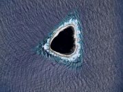 El misterioso ‘agujero negro’ en medio del océano detectado en Google Maps