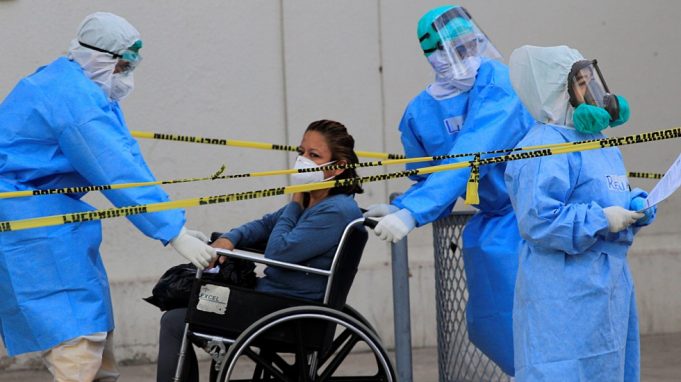 ingreso-de-mujer-por-covid-19-a-hospital-en-mexico.jpg