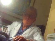 Detienen a ginecólogo que ofrecía sexo como terapia contra el papiloma