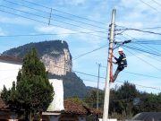 Tlatlauquitepec reducirá el costo del consumo de energía eléctrica hasta en un 70%
