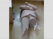 Resguardan estatua vandalizada de AMLO en Comisaría de Atlacomulco