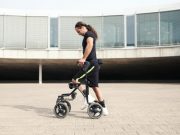 Tres parapléjicos vuelven a andar un día después de recibir un implante electrónico