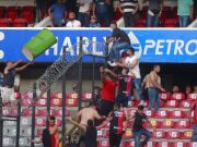 Detienen a 10 personas por violencia en estadio de Querétaro