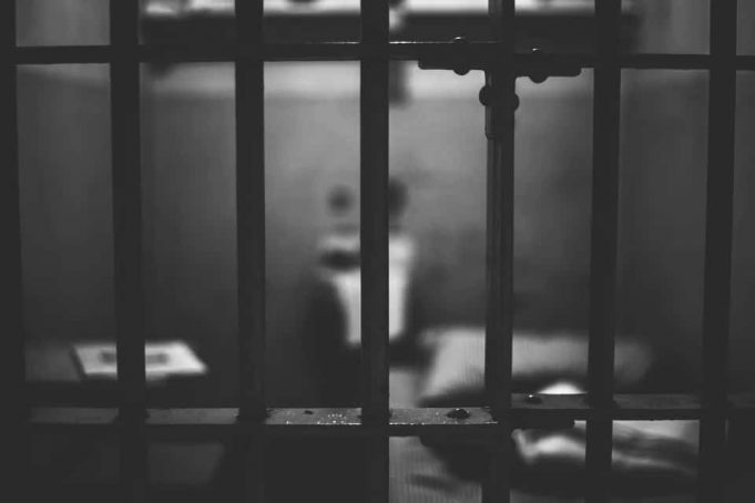 mujer-queda-en-libertad-tras-dos-anos-en-prision-por-dejar-morir-de-hambre-a-su-hijo-de-18-anos