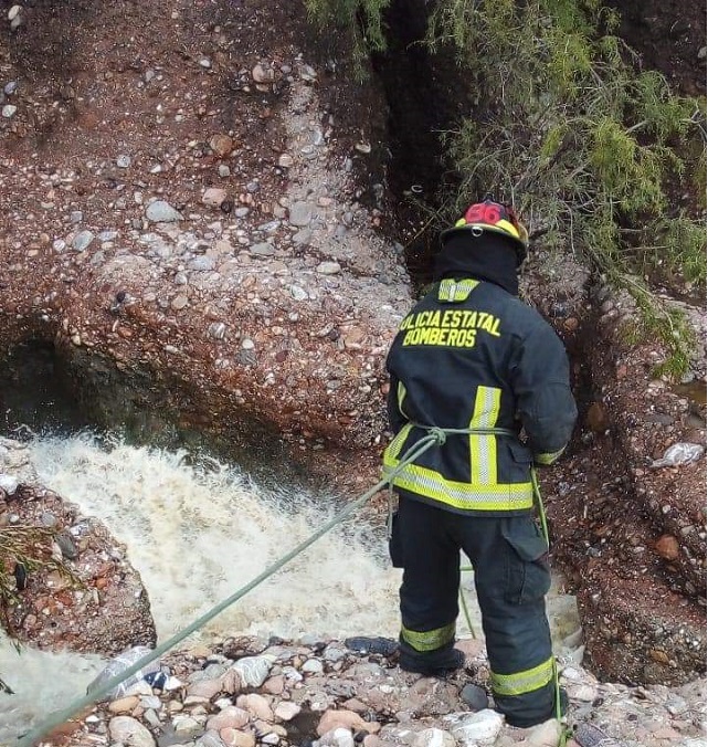 nino_cae_a_rio_en_cuautinchan_puebla