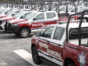 Entregan 200 patrullas a municipios de Puebla