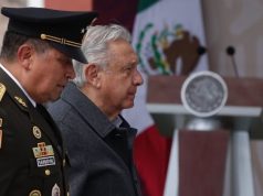 Choca AMLO con militares y le advierten: hay riesgo de hackeo en el SAT