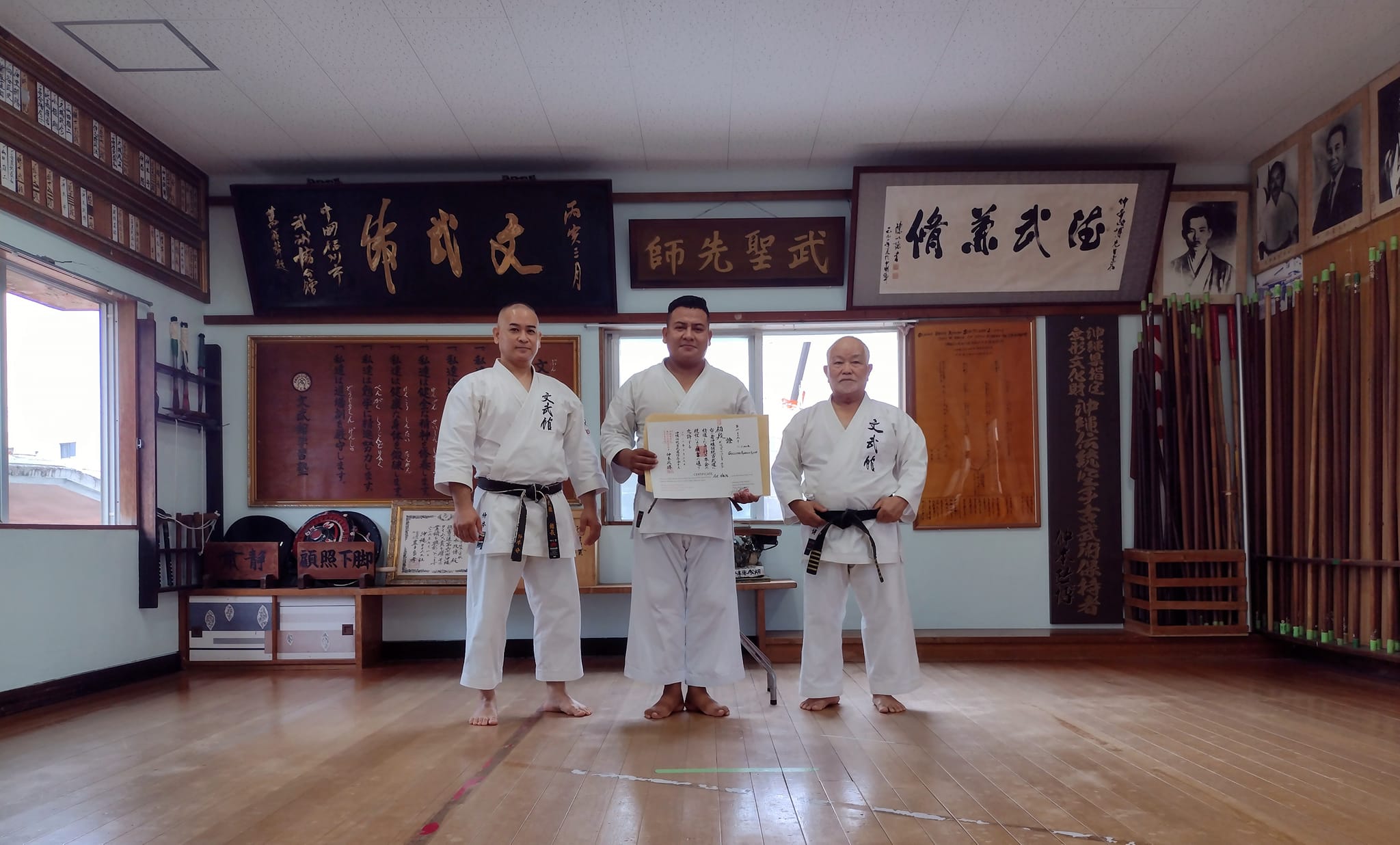 Karateca Tlatlauquense primer cinta negra de Kobudo Bunbukan en Japón