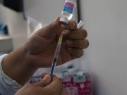 La temporada de influenza es más intensa; no faltan vacunas: López Gatell