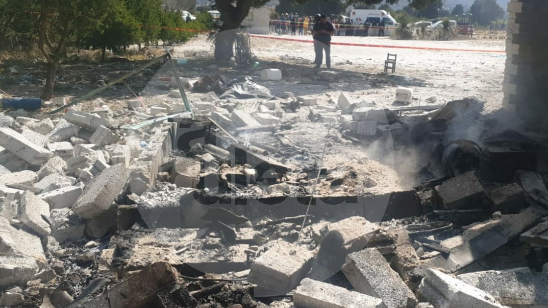 Explosión de polvorín deja un adulto y un menor muerto en Tepeyahualco