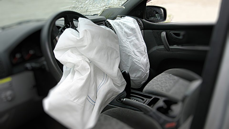 Niño de 2 años muere tras explotarle una bolsa de aire