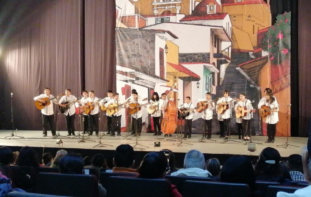 Tlatlauquitepec obtiene primeros lugares en Concurso Nacional de Rondallas “Amor y Amistad 2023”