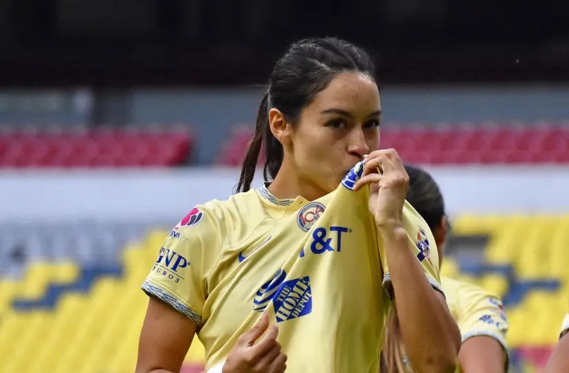 Scarlett Camberos se va del América y de México por acoso