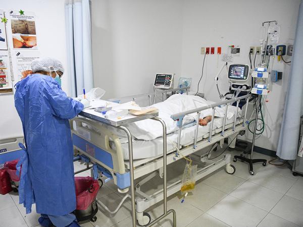 En Puebla, 13 personas hospitalizadas por SARS-CoV-2: Salud