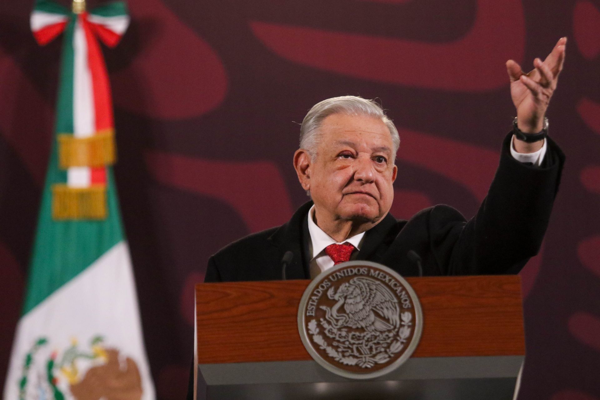 “No se me quita el tutupiche” AMLO continúa con ojo inflamado