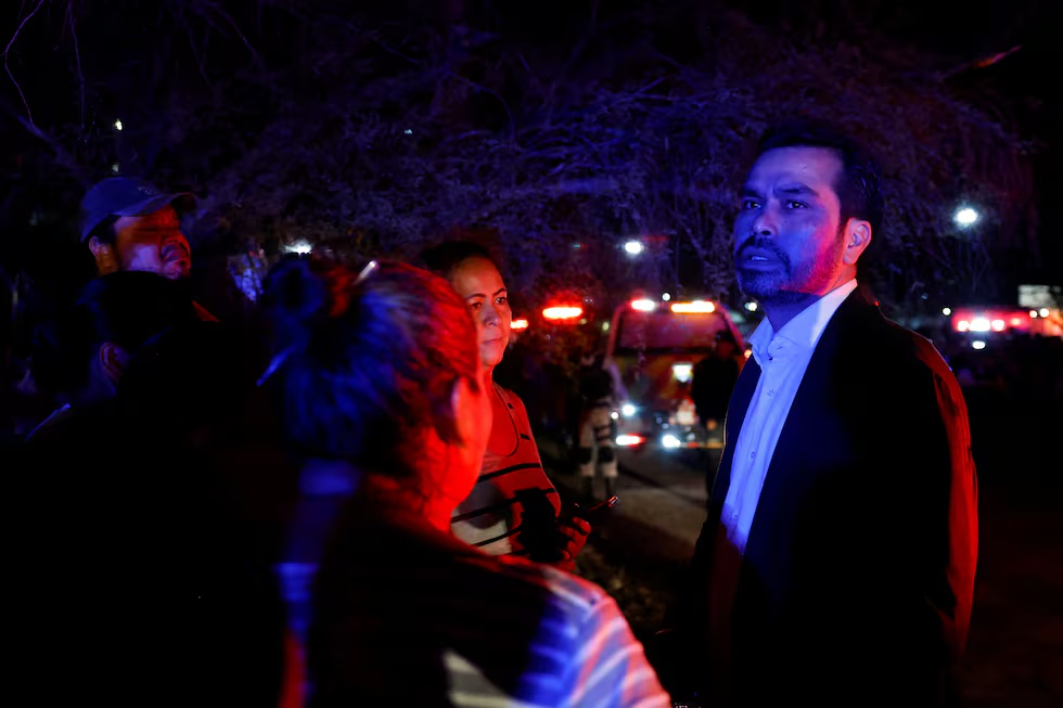 Ascienden a 9 los muertos por caída de escenario en evento de San Pedro NL