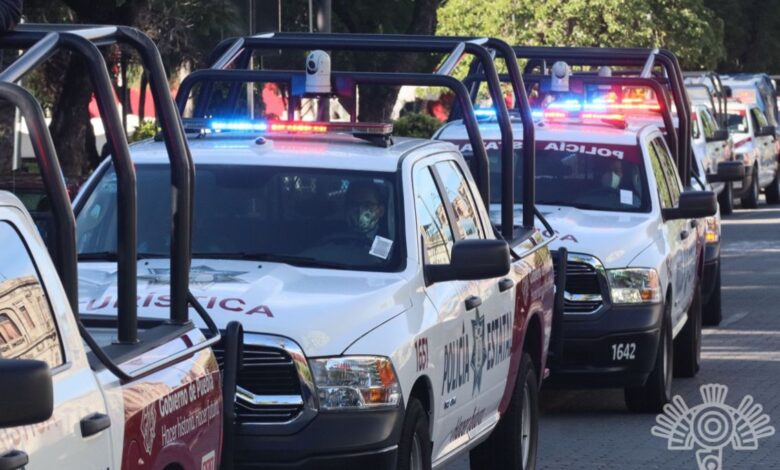 Comando armado saca a mujer de hospital y mata a acompañante en Puebla