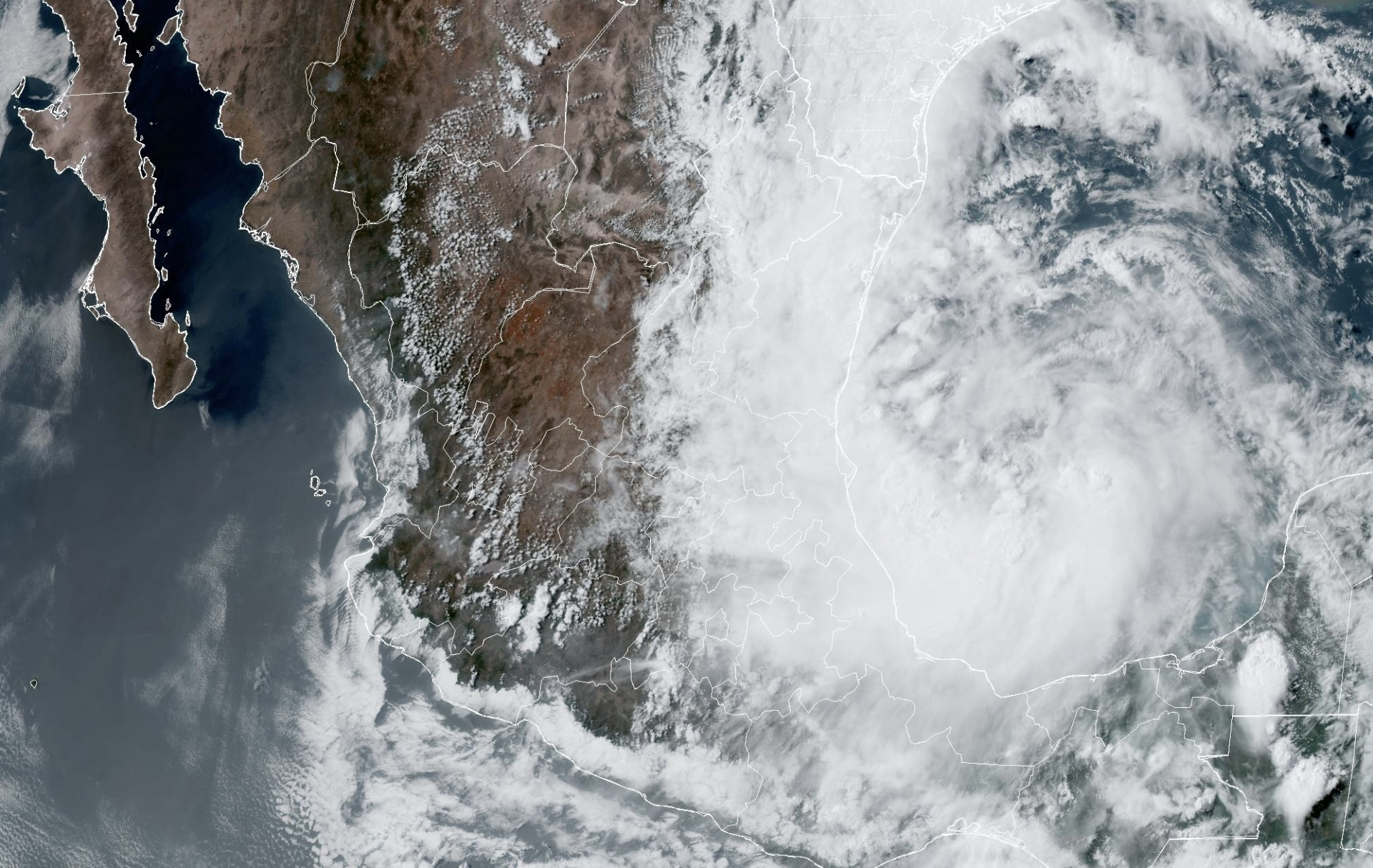 Ciclón UNO evoluciona a tormenta tropical Alberto