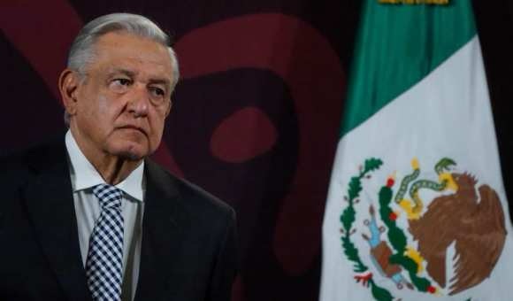 Niega AMLO responsabilidad del Ejército en el caso Ayotzinapa