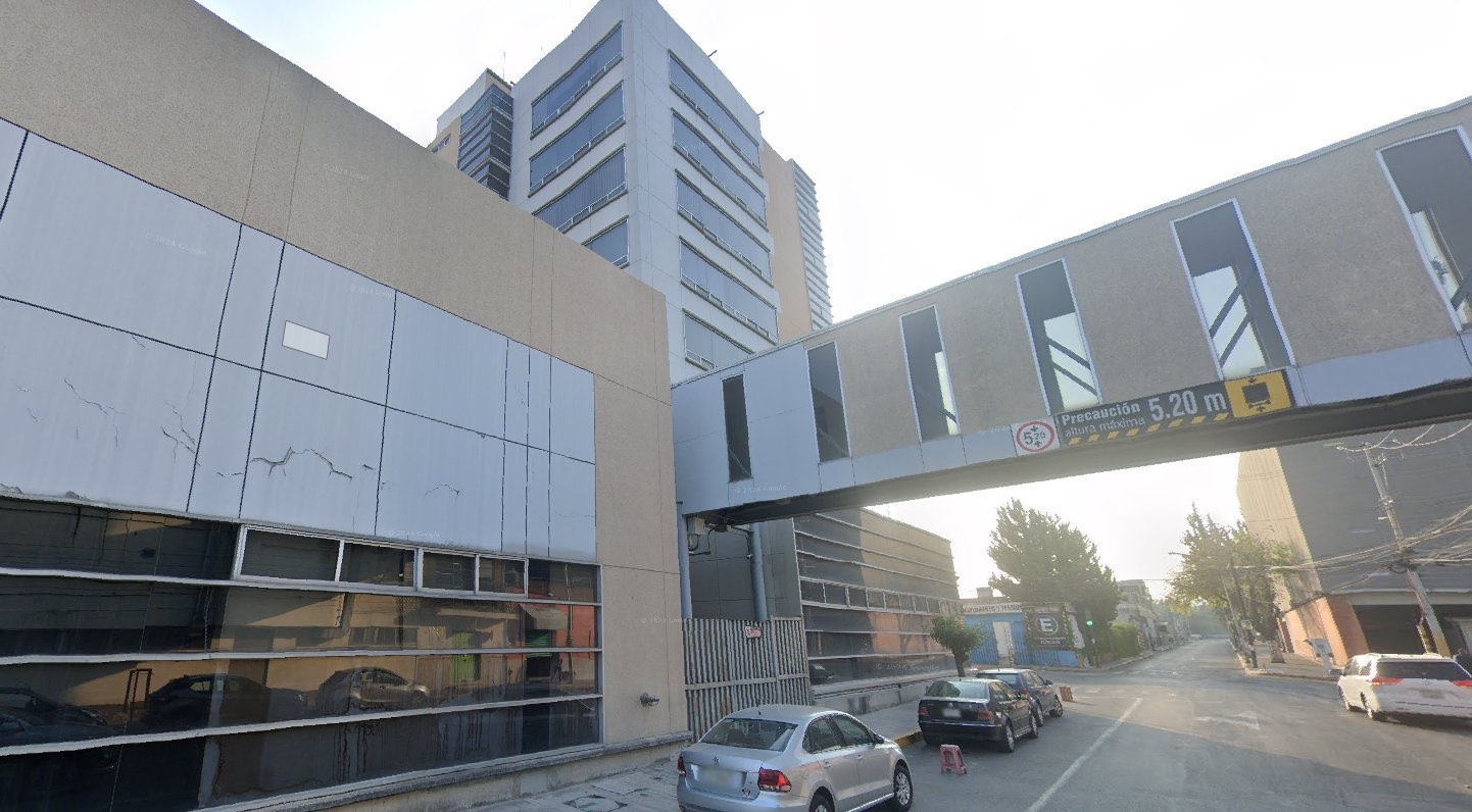 Hombre muere al lanzarse de la Torre 3 del Hospital Betania en Puebla