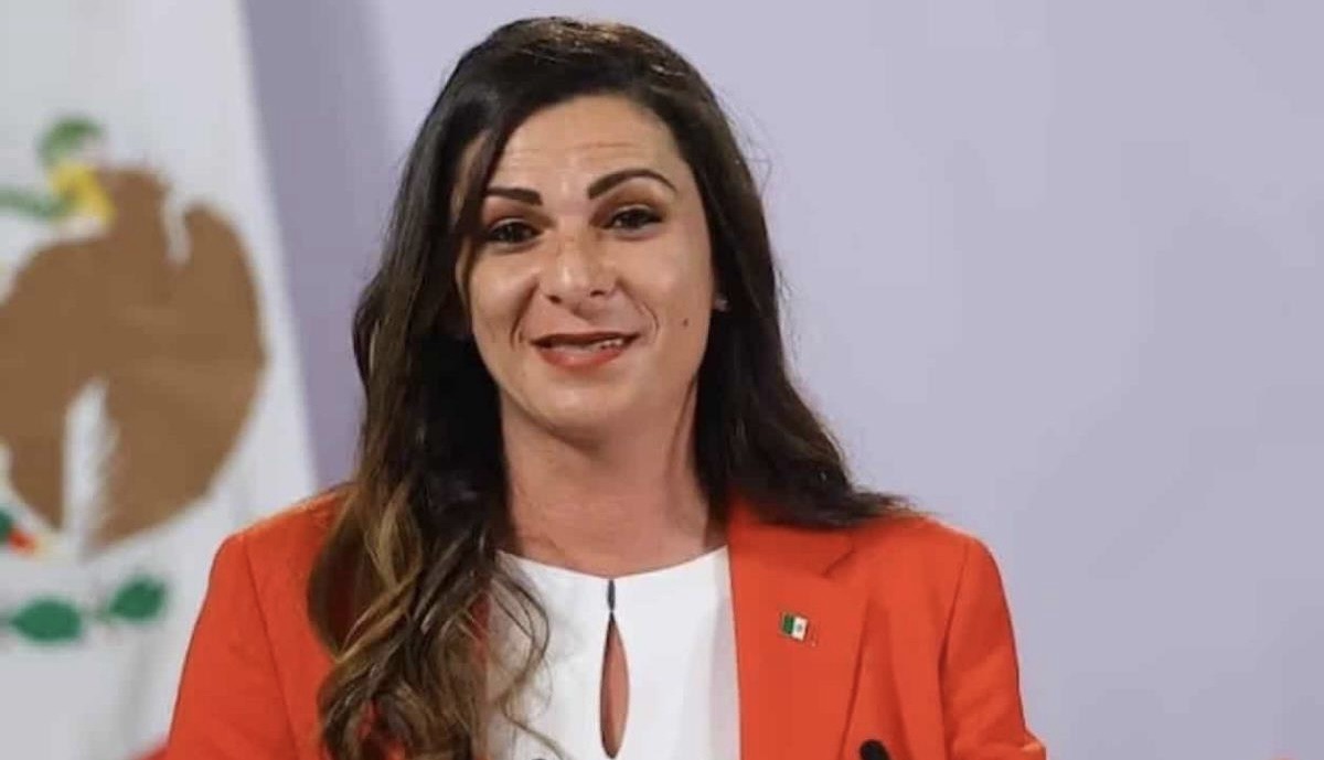 «Lo que gano, me lo gasto como me da mi chingada gana»: Ana Guevara