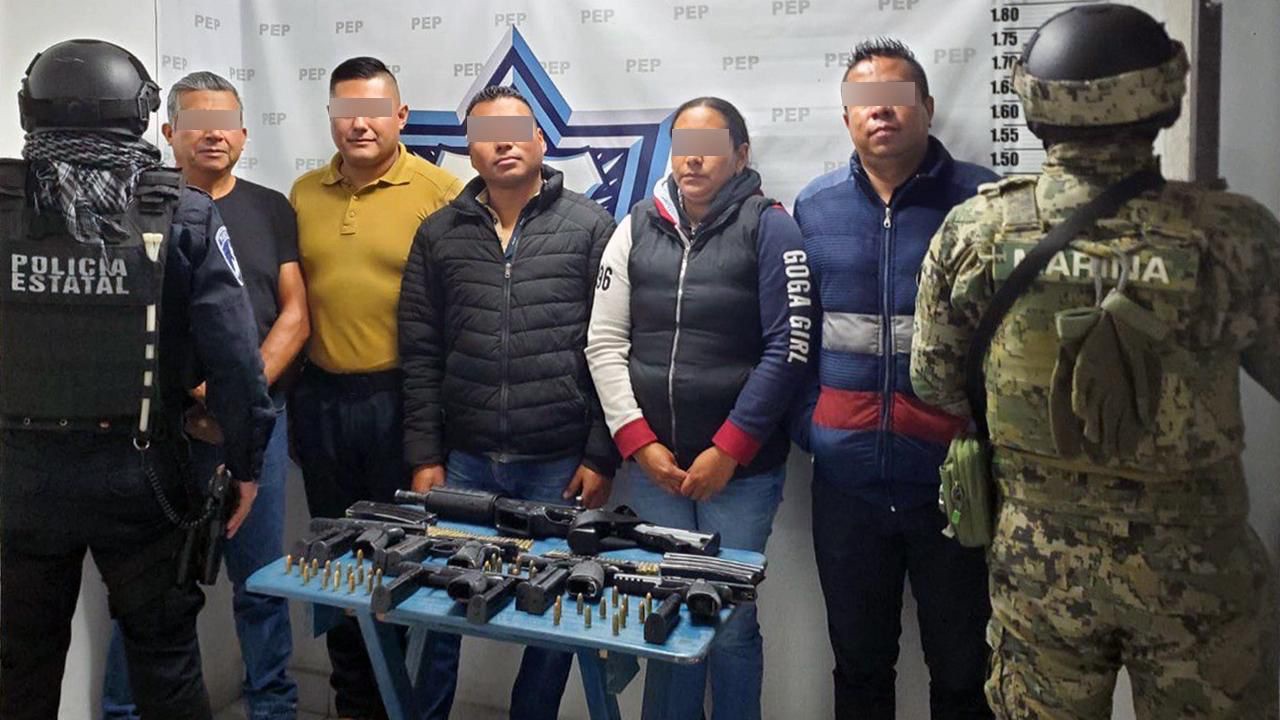 Detenidos en Amozoc por usurpación de funciones y armamento