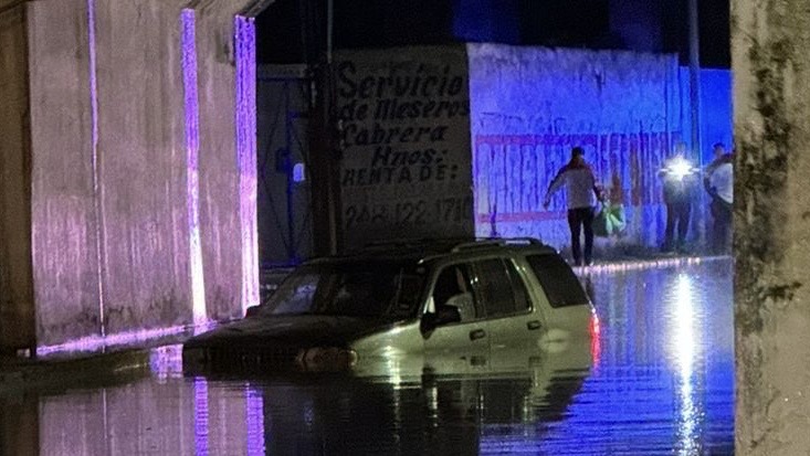 Fallece hombre ahogado por inundación del Puente de Santa Catarina, en Texmelucan