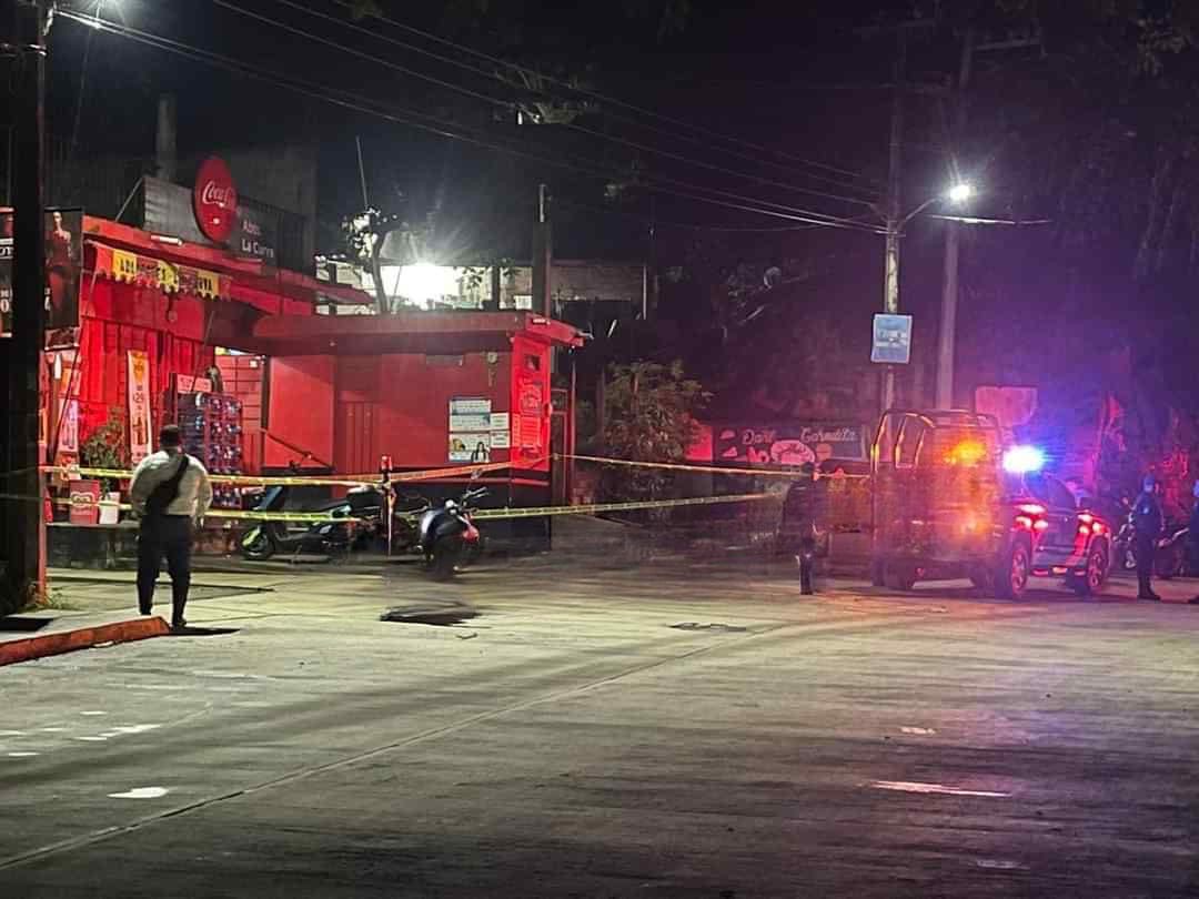 Acribillan a masculino en pleno centro de San José Acateno