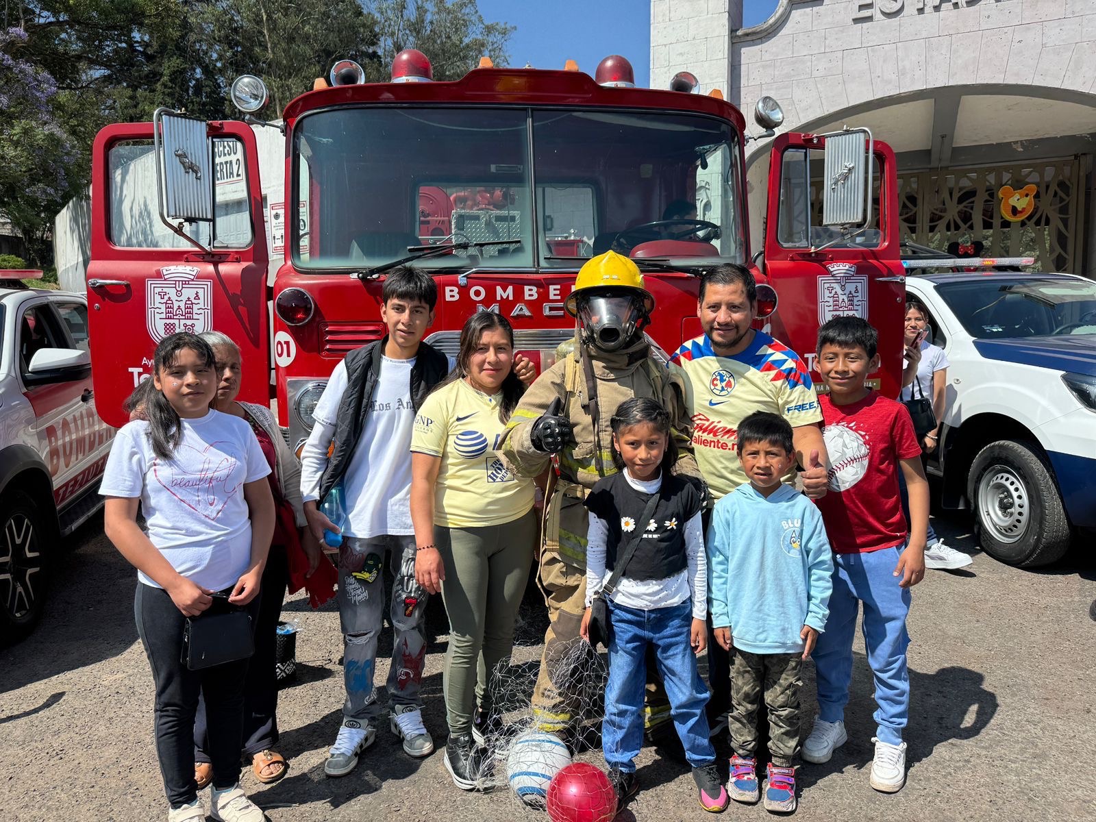 Con gran participación, Karla Martínez celebra el Festival del Niño y la Niña de Teziutlán