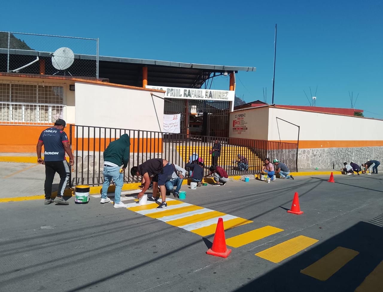 Faenas comunitarias impulsan la transformación de juntas auxiliares, barrios y colonias: Karla Martínez