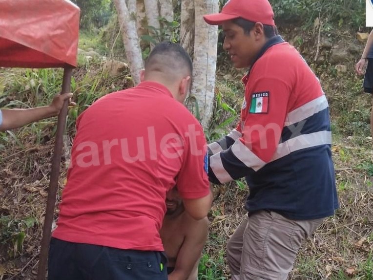 Se lanza al río y termina lesionado en Tlatlauquitepec