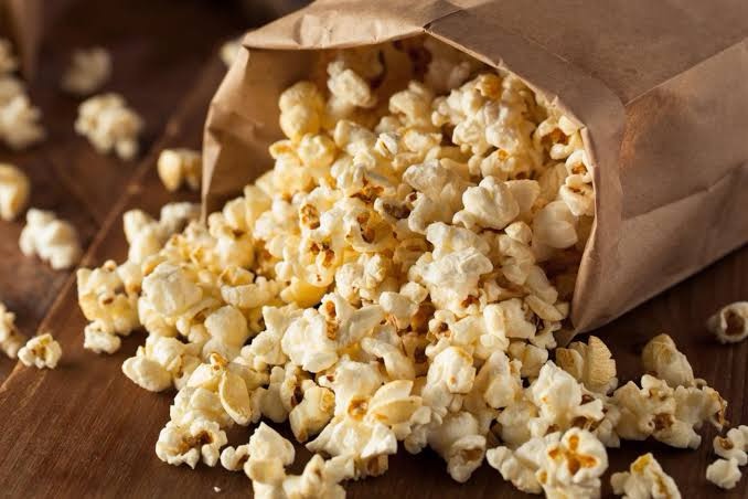 De las cuevas al cine: la historia de las palomitas de maíz que inició en México