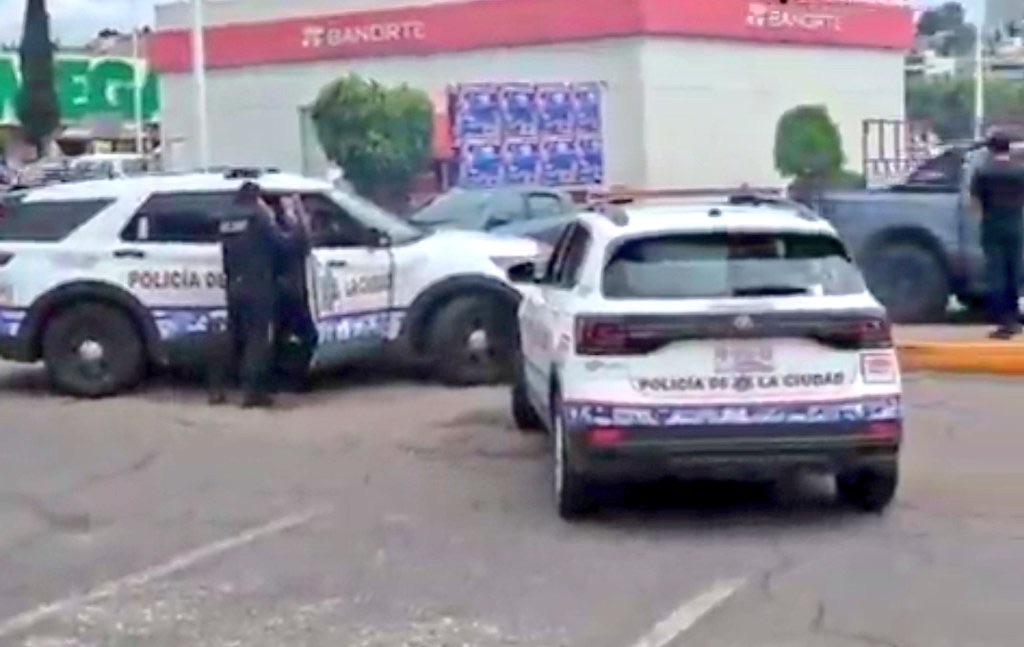 Asalto armado en Plaza Loreto revive temor por inseguridad en Puebla