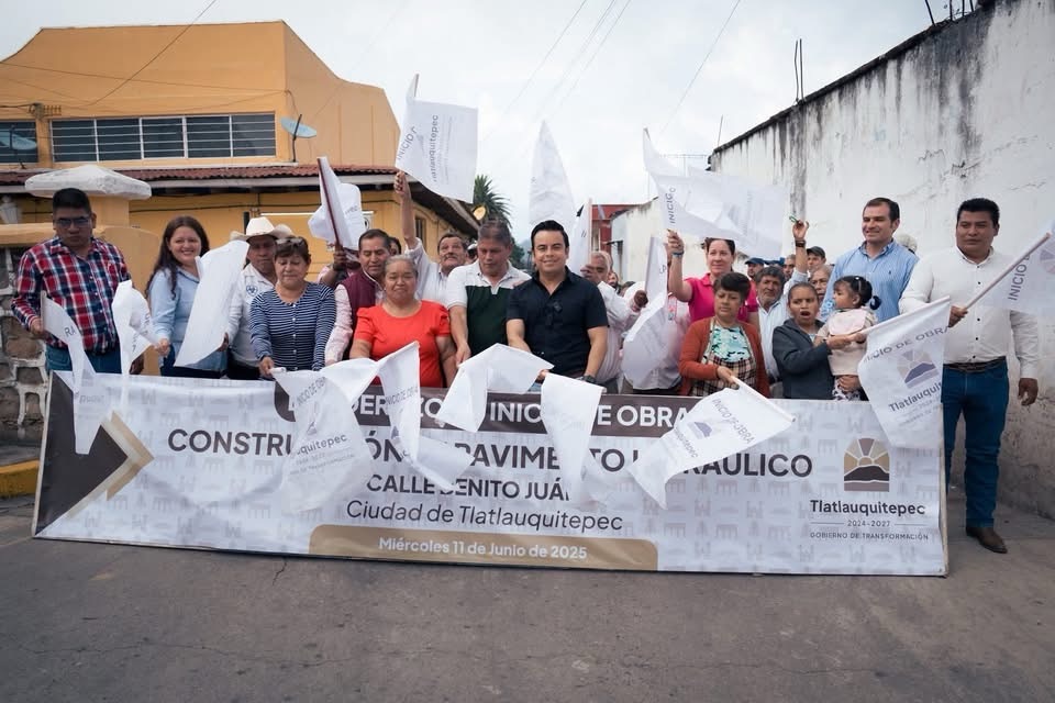 Gobierno municipal atiende petición histórica en cabecera de Tlatlauquitepec