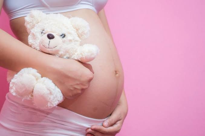 Una niña embarazada cada 15 días en Puebla