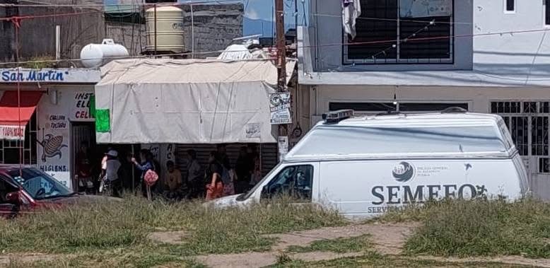 Pistoleros siguen sin freno en la capital poblana: ejecutan a tianguista cuando colocaba su puesto