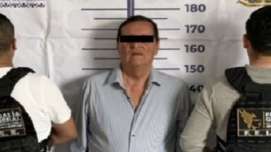 Aprehenden en Puebla a hombre de 81 años por presunta extorsión contra su hijo