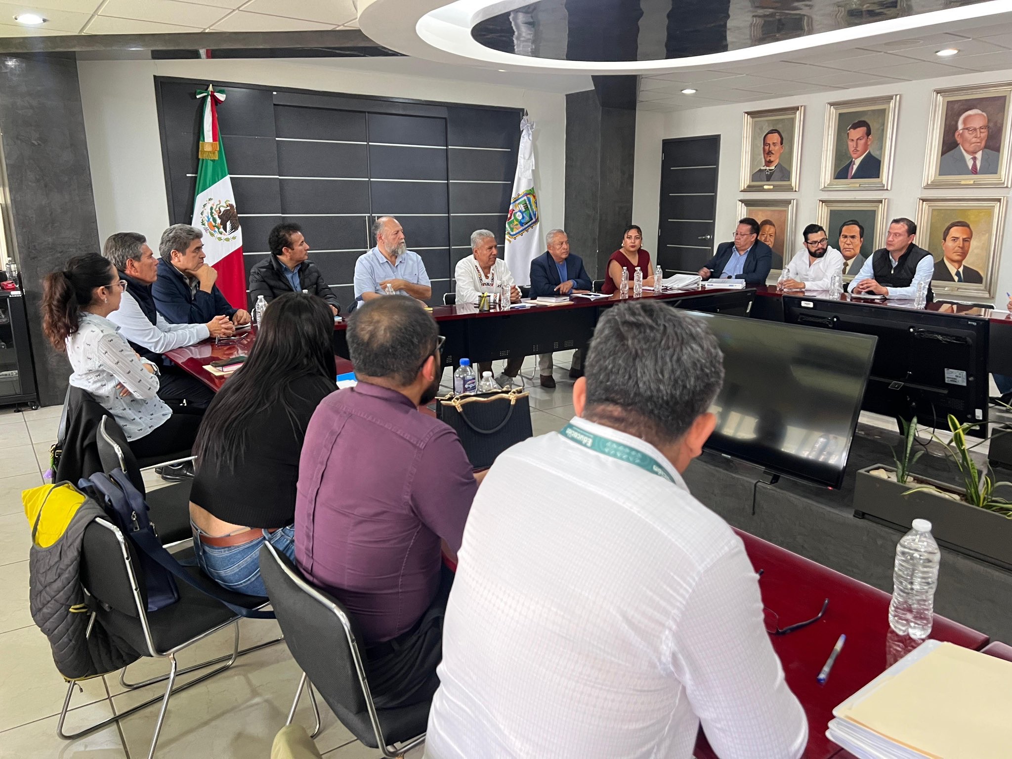 Gobierno estatal responde ante conductas agresivas de normalistas de Teteles