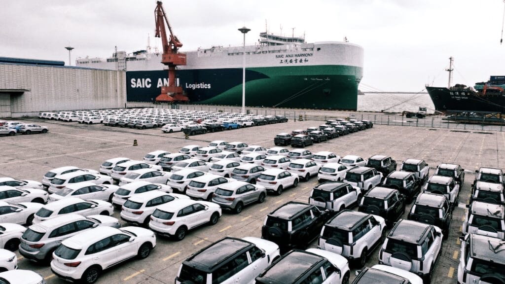 México sube aranceles a autos chinos y desata la furia de Pekín