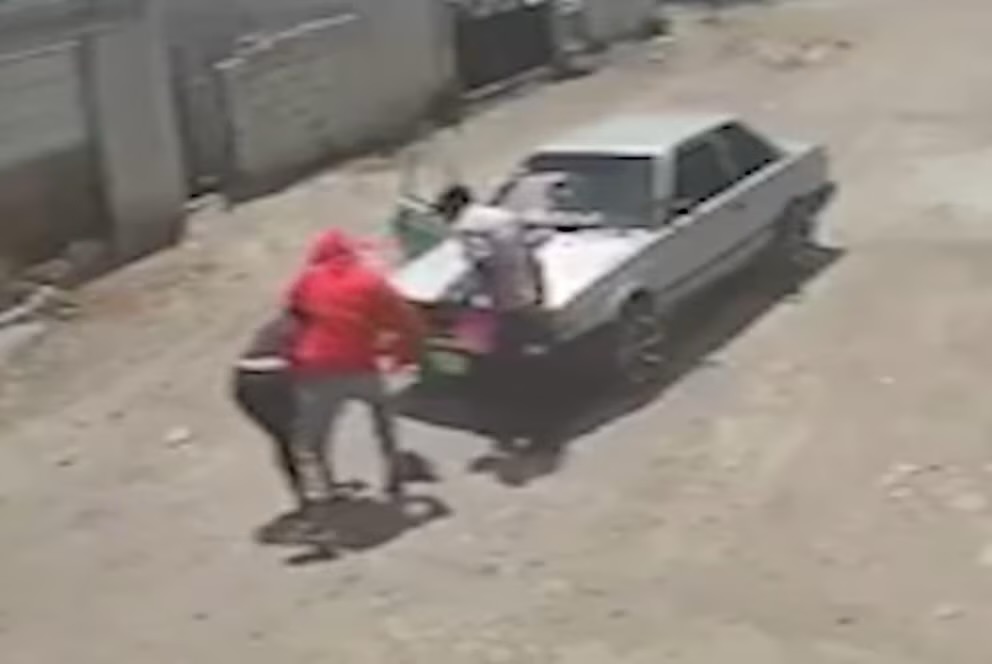 Alerta en Puebla: tres hombres raptan a una mujer a plena luz del día