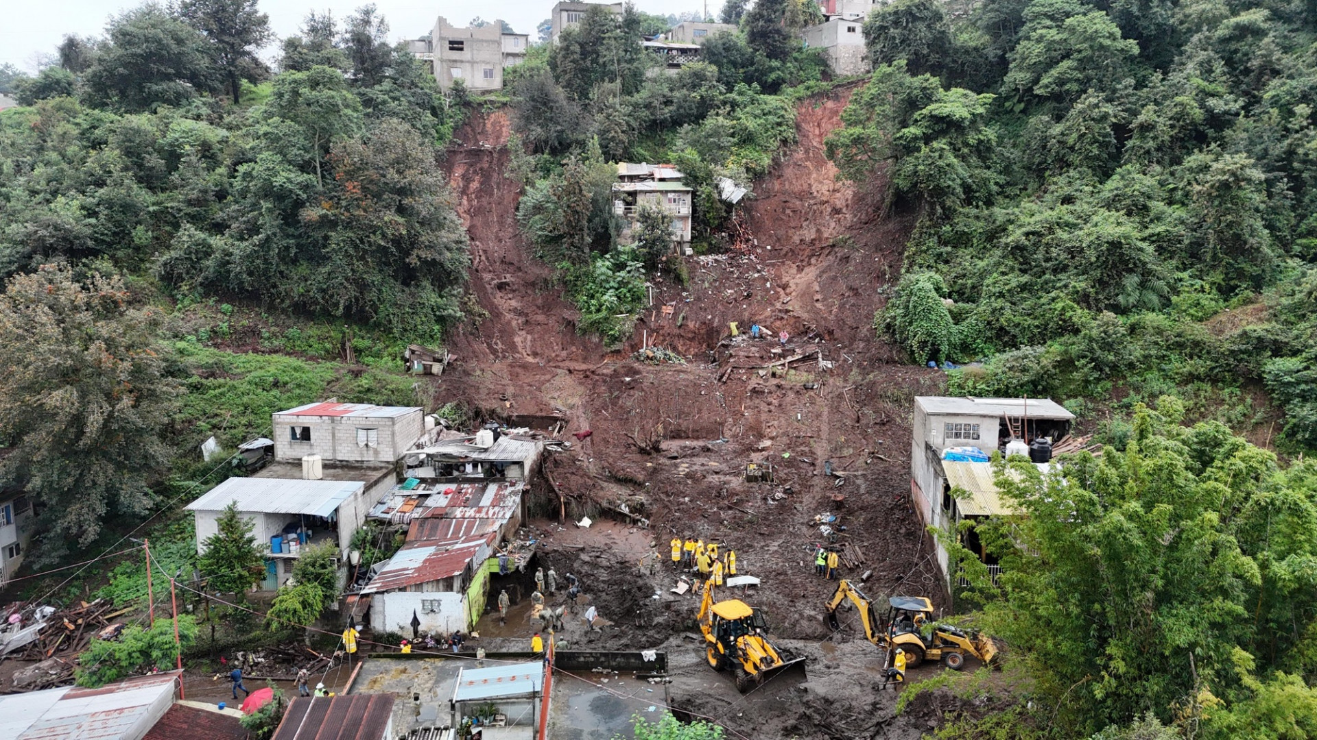 Localizan sin vida a Lázaro Gayoso en Huauchinango; suman 19 fallecidos por la contingencia