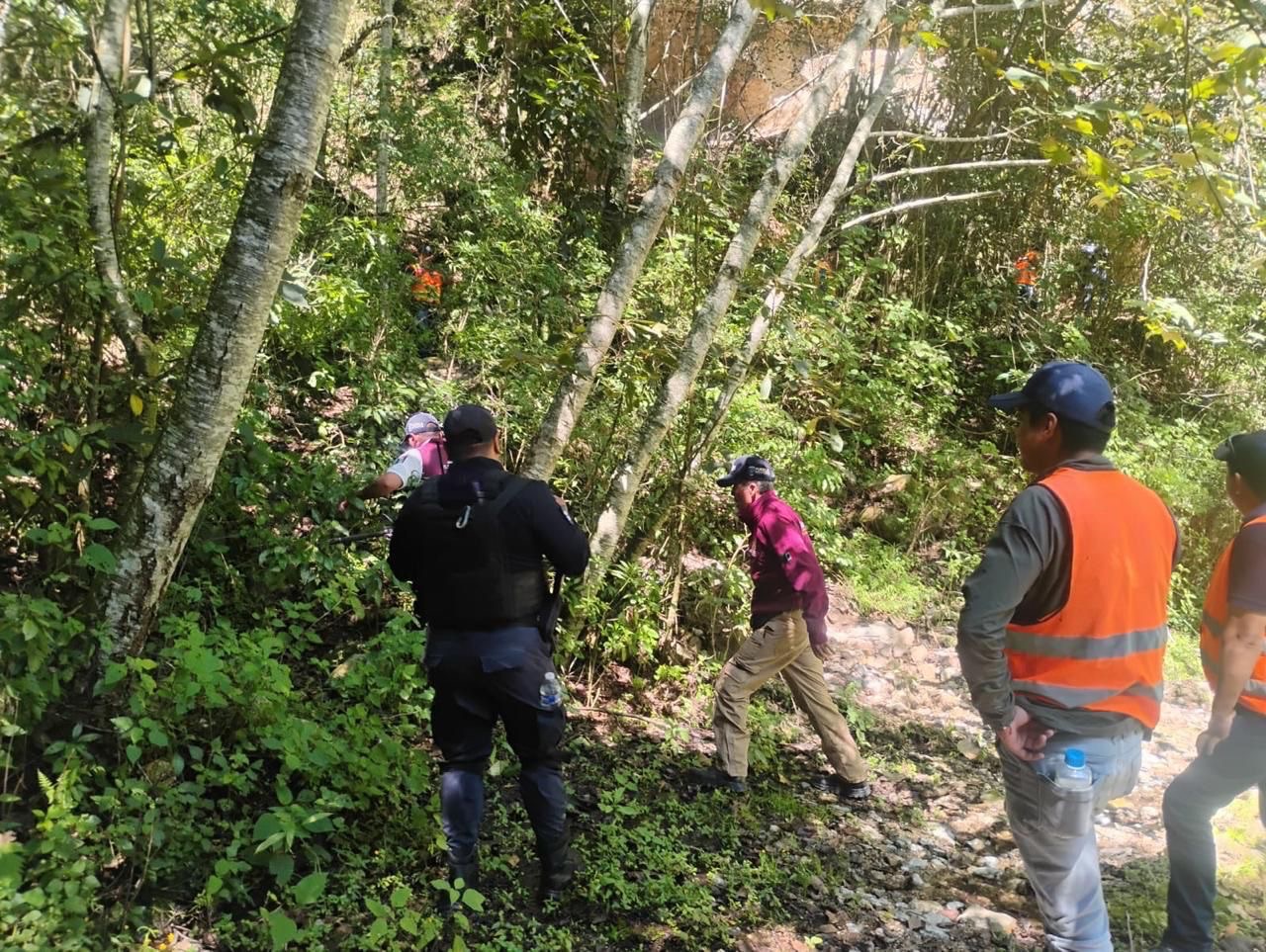 Refuerzan búsqueda de menor y adulto desaparecidos en la Sierra Norte de Puebla