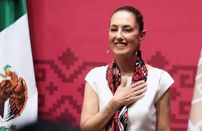Sheinbaum se mantiene como la presidenta más valorada de México